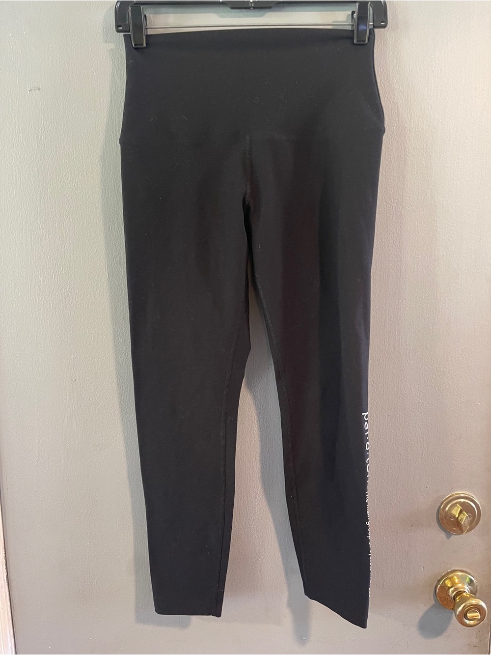 SOLFIRE Peleton Leggings Size M